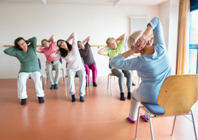 YOGA SUR CHAISE